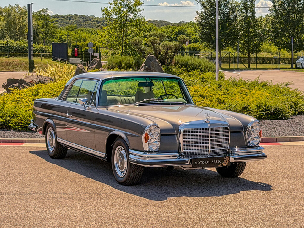 Mercedes-Benz W111 Coupé 280 SE 3.5 – photo 1 of 3